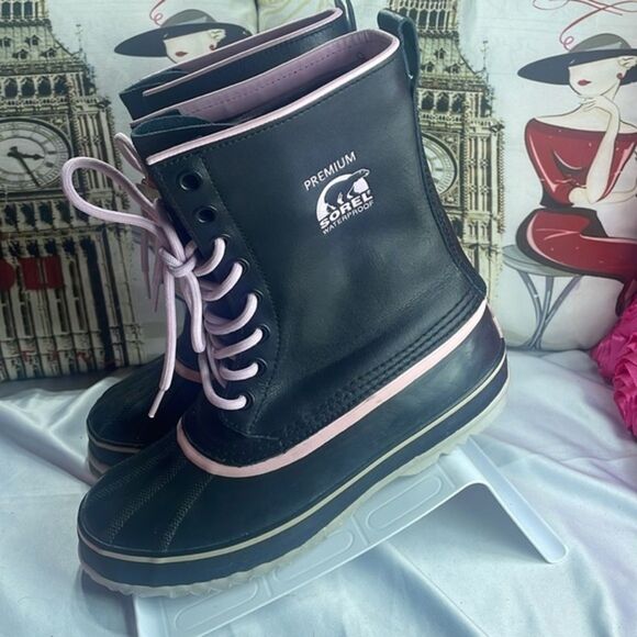 (F) Sorel Premium Waterproof Boots Black/PinkWomen's size 10 - Picture 4 of 15